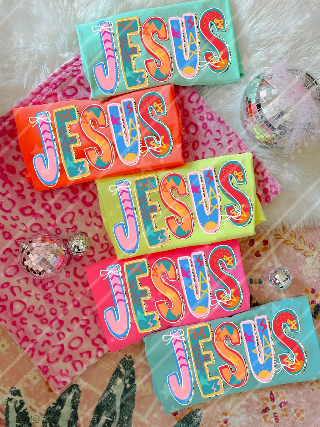 We love… options! ✨

1st photo - island reef, neon red orange, neon lemon, neon pink & lagoon blue
                                                      2nd photo - chalky mint, neon violet, neon pink, island reef & butter